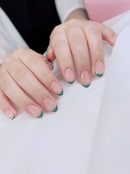 ティナ ネイルスタジオ(Tina Nail Studio)/ワンカラー＋フレンチ