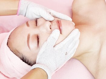 美容整体カラダリメイク(karada)の写真/【驚きの結果!】大人気★むくみ/リフトUP/たるみ/ほうれい線改善◎美容整体×エステマシンの実力派施術