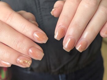 ネネル(Nenelle)の写真/【毎日に馴染む、つい見とれてしまう指先へ。】"なんか素敵"はシンプルから。頑張りすぎない大人ネイル。
