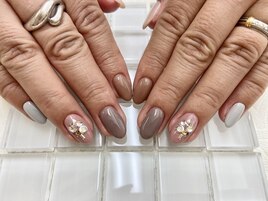 ビジューネイル