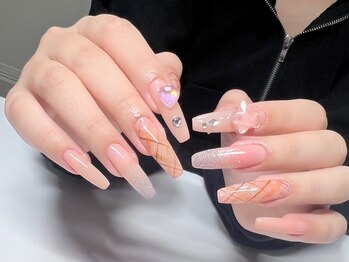 ジンネイルサロン(Jing nail salon)の写真/【JNEC1級・上級資格者在籍】落ち着いたプライベート空間で指先オシャレを♪21時迄の営業でお仕事帰りに◎
