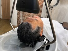 ヘッドスパ×シェービングBarBer MINATOの雰囲気(頭浸浴)