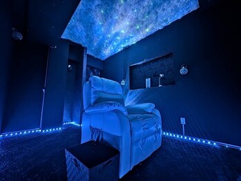 シャルムス(Charmes)の写真/【ドライヘッドスパ×完全個室×プラネタリウム】で夢見心地★癒し空間＆極上施術で日常を忘れてリラックス