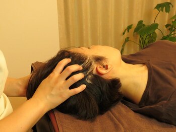 イーサム(easam)の写真/〈眼精疲労・首肩こりに〉頭・首・耳周りをほぐしてすっきり