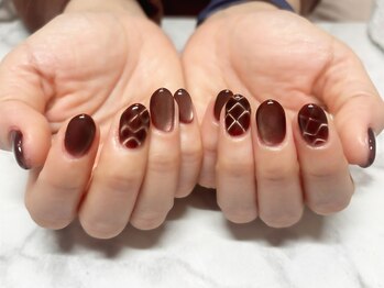 エスディーネイルズ(sd nails)/ぷるマグで縞模様もおしゃれ♪