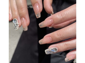 アモ(amo.)/キラキラネイル