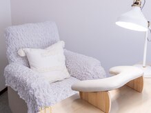 清潔感あふれる店内でネイルをお楽しみください♪