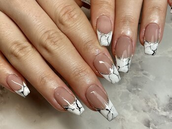 イルブリーユ(IL BRILLE)/大理石ネイル