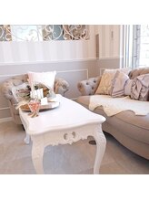 サロン アンジェラ(Salon Angela)/【ウェイティングスペース】