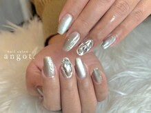 アンガット(angot.)/縦ニュアンスラインネイル