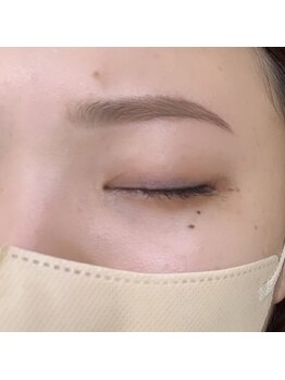 ビューステージ アイブロウサロン 町田/平行アーチ眉♪