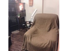 ふかふかのソファーベット施術中眠る方も…♪