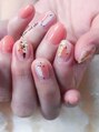 フローラネイルサロン&nbsp;シンプルな中にも個性を出して自分らしさ全開に！