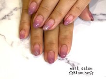 ブランシュ(BLANCHE)/グラデーションネイル