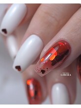 リベラ(LIBERA)/ハートホログラム埋め込みネイル