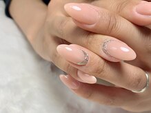 サロンドフォーエイチ(salon de 4H)/ミラーネイルはいつでもオシャレ