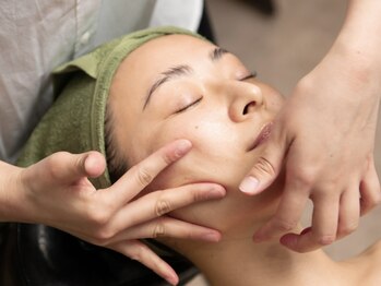 ティーシップスビューティー 大手町店(T-SHIPS Beauty)/リズミカルな柔らかい手技