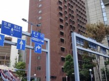 トゥウィーサロン 梅田(Tweesalon)/当ビル☆外観