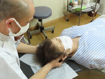 安達カイロプラクティックオフィス/慢性的頭痛身体の硬さが気になる