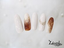レオニー(Leonie)/シンプルニュアンスネイル