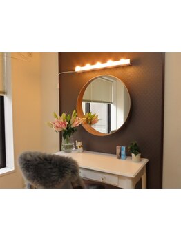 ゆったり空間で施術が受けられるサロン