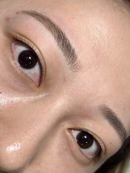 モアプラス(MORE ＋ plus)/マツパ＋アイブロウSETメニュー