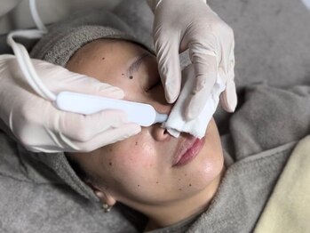 スキンラボ ドットシキブ 厚木海老名店(skinlabo .sikibu)の写真/《結果で差がつく◎》◎毛穴洗浄に特化したサロンだから内側から輝くハリツヤ肌へ♪美白ケアにも◎