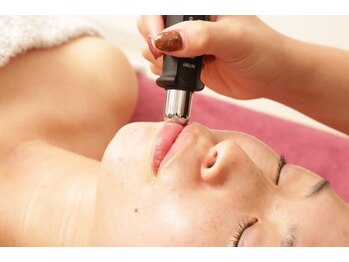 アイビー(IVY.L)/リップエステ