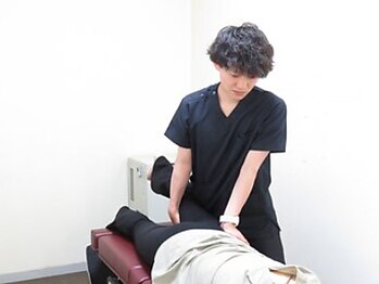 ひなた鍼灸接骨院の写真/<長年の腰痛を解消◎痛みのない生活を送りたい方へ★>単なる痛みの緩和だけでなく、腰痛の根本改善まで!