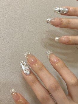 アトレ(attrait)/ガラスフレンチネイル