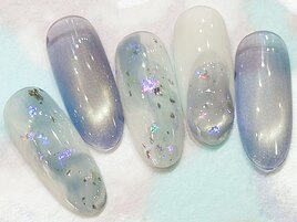 大人可愛いレイニーネイル