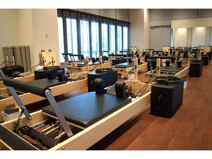 ピラティスナグスタジオ イオンモールナゴヤドーム前店(Pilates Nag Studio)の写真