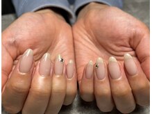 オムスビ(omusubi)の雰囲気（シンプル・透け感大人ネイル）