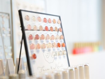 フェイスネイル(face＆nail)の写真/【口コミ4.9★260件超え】ハイクオリティー×丁寧な施術でリピーター続出!夏を彩る華やかな指先へ…＊