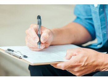 ナオル整体 西川口院(NAORU整体)/ 来店1 カウンセリング票の記入