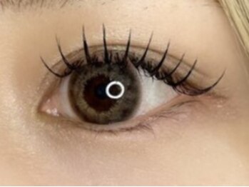 ユニーク(Uniik)の写真/【パリジェンヌラッシュリフトorラッシュリフト¥5,500☆】根本からまつげを立ち上げ、輝くモテ可愛EYEに！