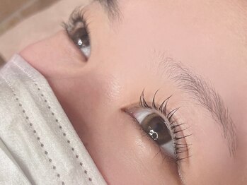 スリーアイ(THREE EYE)/フラットラッシュまつ毛エクステ