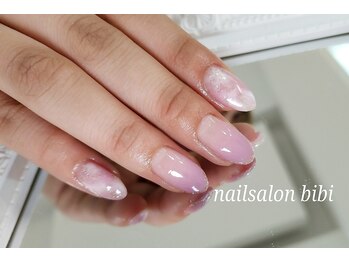 ネイルサロン ビビ(bibi)/上品カラーのグラデーション