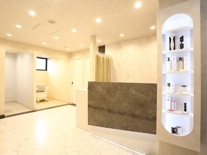 エコム(ECOM)の写真