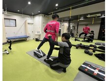 コアバランス スタジオ ファシーノ(FASCINO)の雰囲気（セレッソ大阪ユース選手もコバトレで体幹を強化してます♪）