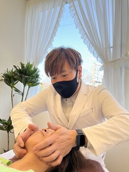 AZ美 整体院/骨からギュッと小顔に！