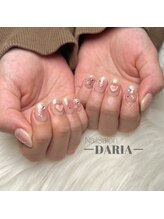 ダリア(Daria)/甘めワンホン/チークネイル