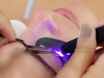 オル(Olu)の写真/次世代LED導入店◎自まつ毛の負担も少なく理想の目元に♪施術後すぐに洗顔・入浴・オイルクレンジングOK!