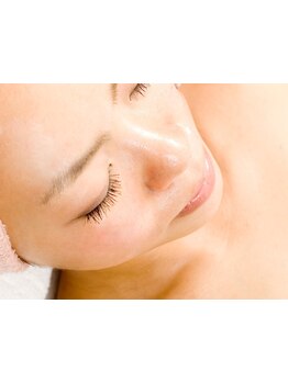 ホウレイ線・たるみ改善！予防ケア