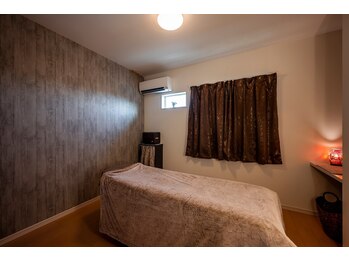 マシェリ(ma-che'rie)/ボディ施術専用部屋2