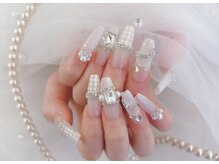 プリンセスネイル(Princess Nail)/キラキラ白ネイル