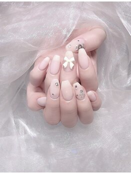 ナナイロ(nanairo)の写真/話題のトレンドネイルや、SNS映えネイルも！★
こだわりネイルで可愛いを極めたい方に♪