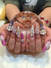 エスフィーネイルサロン ブリーユ(Esfy nailsalon Brille)/ストーン盛り盛りスカルプ