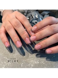 グレー×フレンチネイル