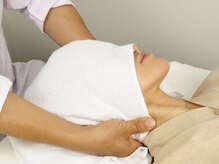 養源堂 上野/首と頭のアプローチ